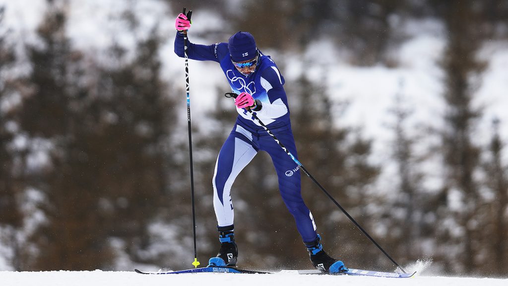 Ein finnischer Eiskunstläufer leidet während einer Veranstaltung bei den Olympischen Spielen in Peking an einem gefrorenen Penis