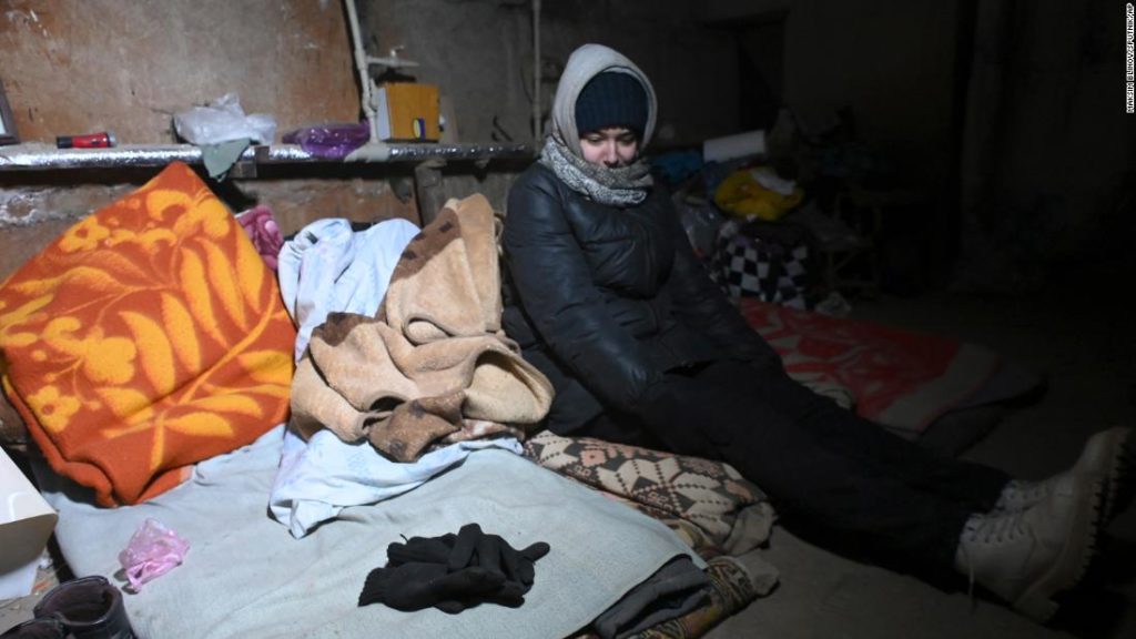 Mariupol: Der ukrainische Armeechef sagt, dass die Menschen jedes Mal ihr Leben riskieren, wenn sie die Unterkunft verlassen