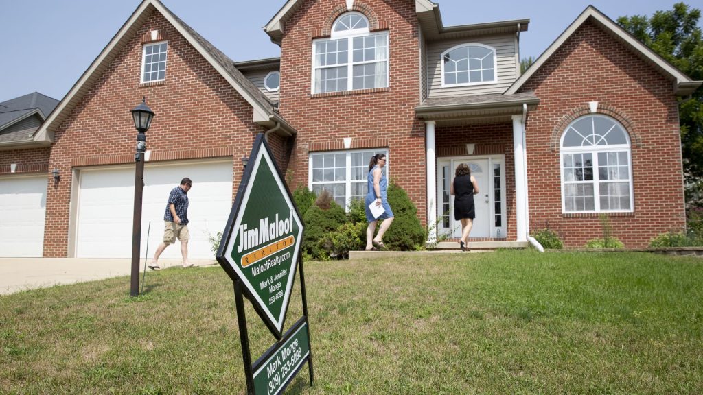 Die Nachfrage nach Hypothekenrefinanzierung ging um 14 % zurück, als die Zinssätze stiegen