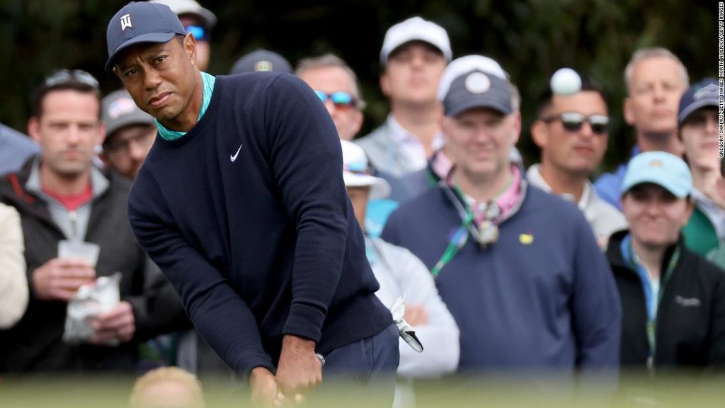 Tiger Woods tut sich in der zweiten Runde des Masters nach einer hervorragenden Eröffnung nach langer verletzungsbedingter Abwesenheit schwer