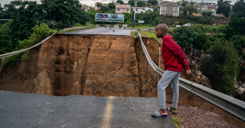 Überschwemmungen in Südafrika: Live-Updates