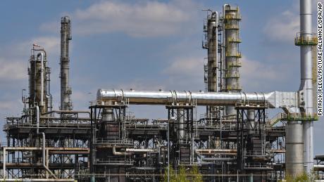 Die PCK-Ölraffinerie in Schwedt, Deutschland, gehört der russischen Rosneft. 