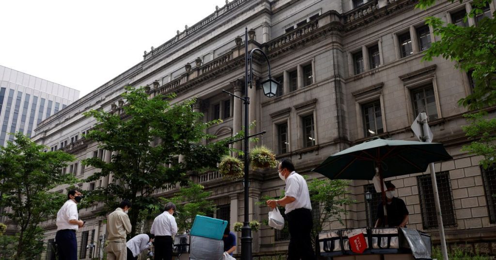 Die Bank of Japan hält die Zinsen sehr niedrig und warnt vor einem starken Rückgang des japanischen Yen