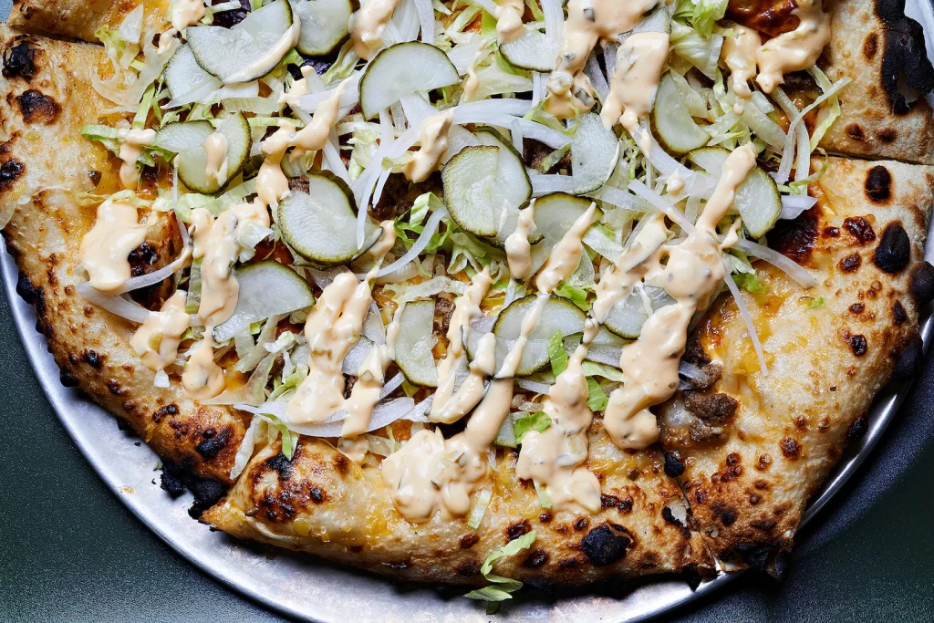 Gurkenpizza begann als Neuheit, aber jetzt ist Dill großartig