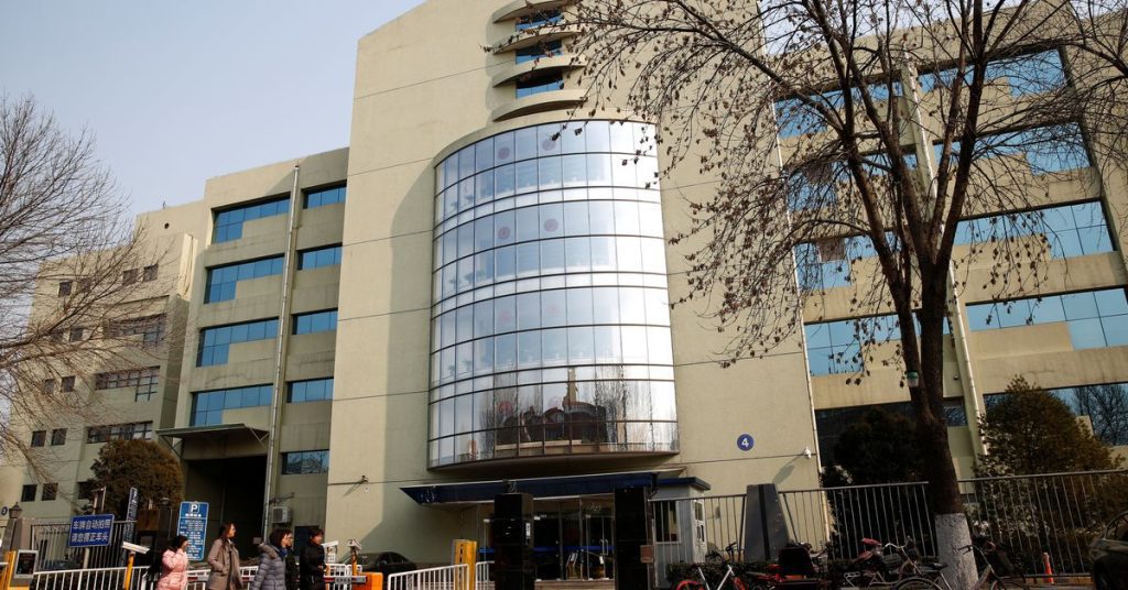 China verurteilt den Geschäftsmann Xiao Jianhua zu 13 Jahren Gefängnis und zahlt seiner Firma eine Geldstrafe von 8,1 Milliarden Dollar