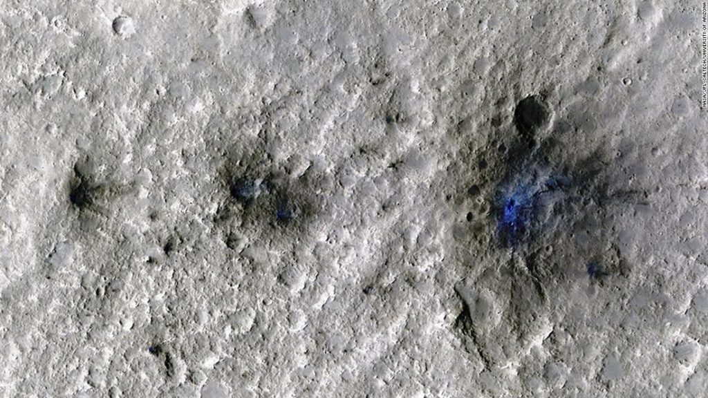 Die InSight-Sonde entdeckt Weltraumfelsen, die mit dem Mars kollidieren