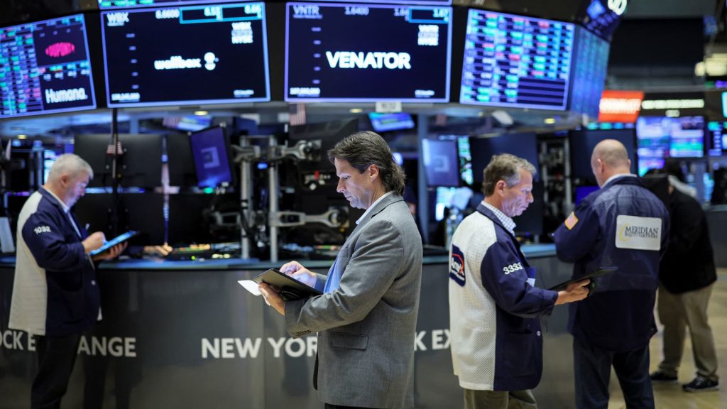 Aktien-Futures steigen, während die Wall Street auf wichtige Inflationsdaten blickt