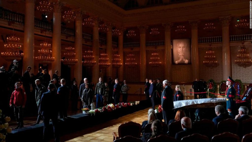 Beerdigung von Michail Gorbatschow: Russen nehmen Abschied vom letzten Führer der Sowjetunion