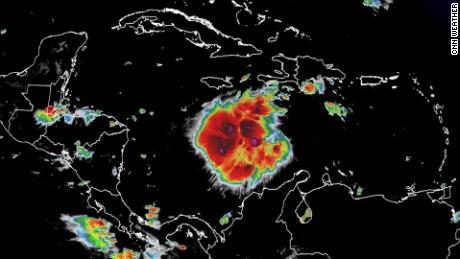 Tropensturm Ian verstärkt sich in der Karibik und steuert auf Florida zu