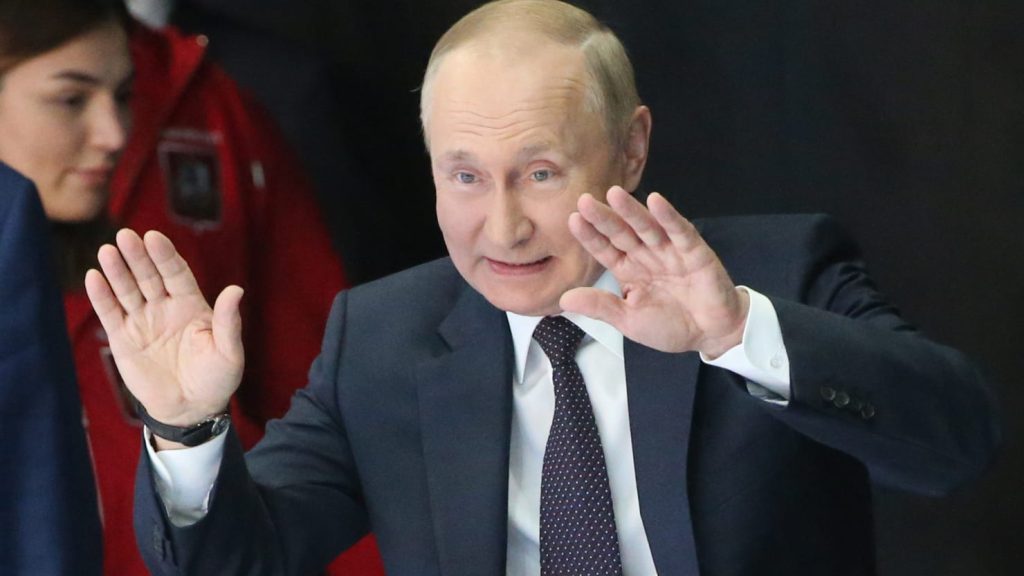 Moskauer Beamte drängen Wladimir Putin, die Macht abzugeben