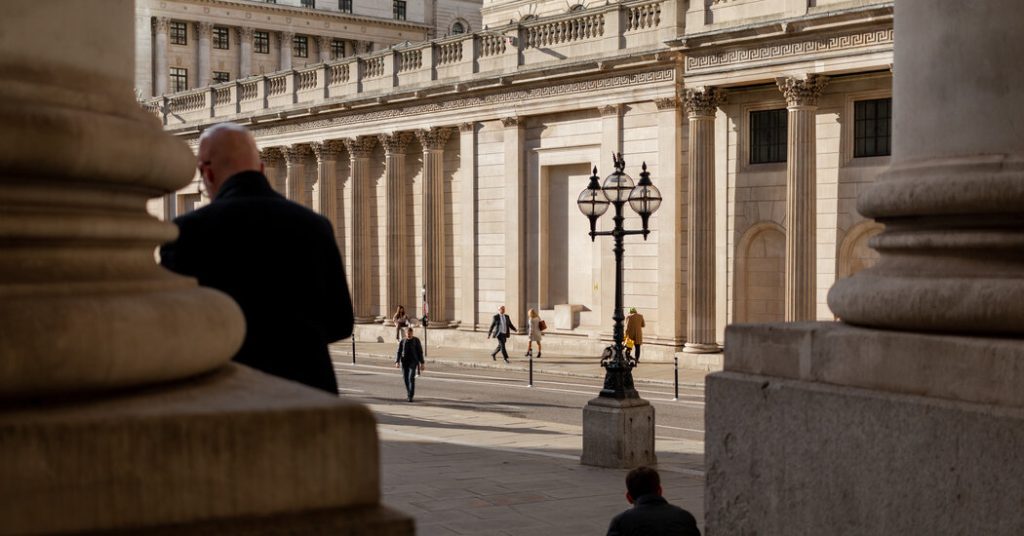 Inmitten der Erwartung einer Rezession erhöht die Bank of England die Zinssätze
